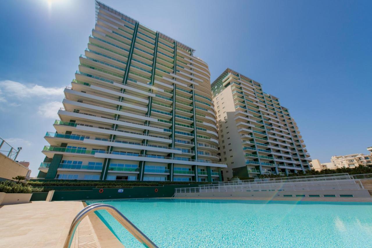 Luxury Apt With Side Seaviews And Pool, Best Location Слима Экстерьер фото